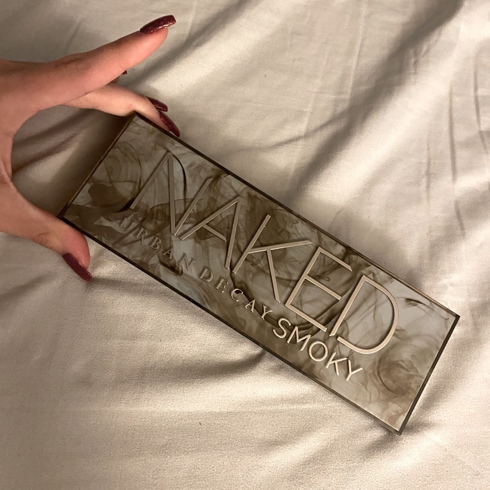 Urban decay naked smoky make up palette